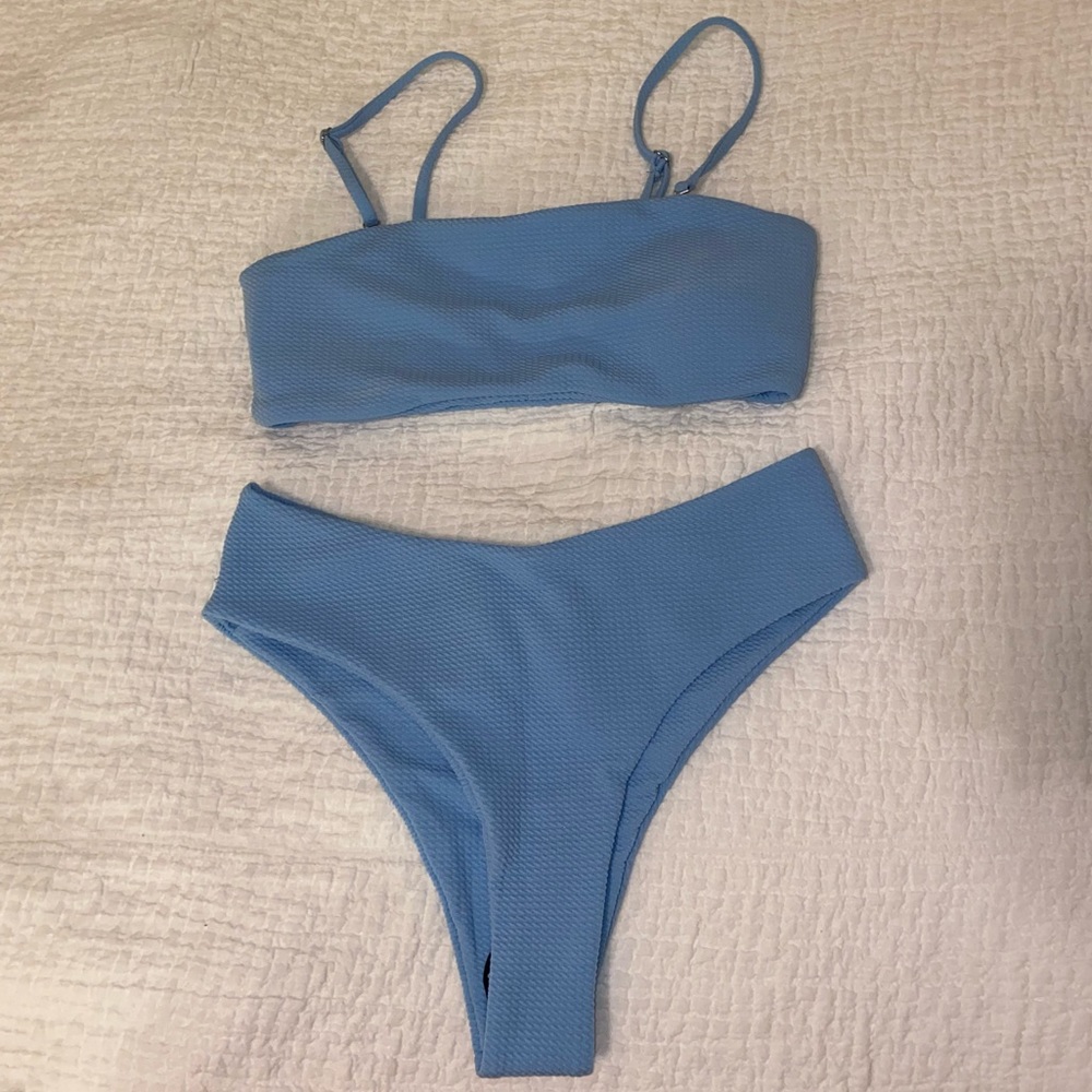 Blue cheeky bikini set